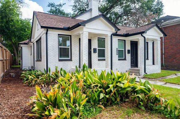$1,950 | 1934 Hawthorne Street, Houston, TX 77098