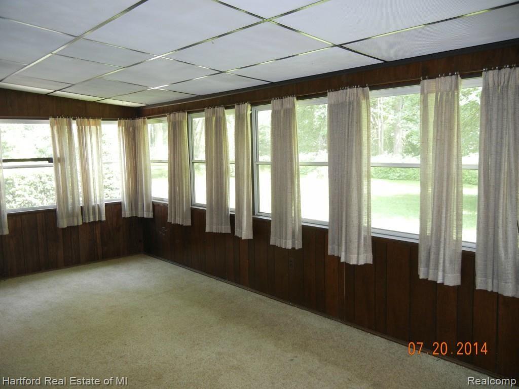 26120 Springland Street Farmington, MI 48334 - Photo 17 of 28 Florida room
