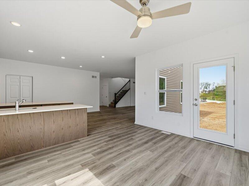 10347 Nevada Place Crown Point, IN 46307 - Photo 13 of 35 800x600