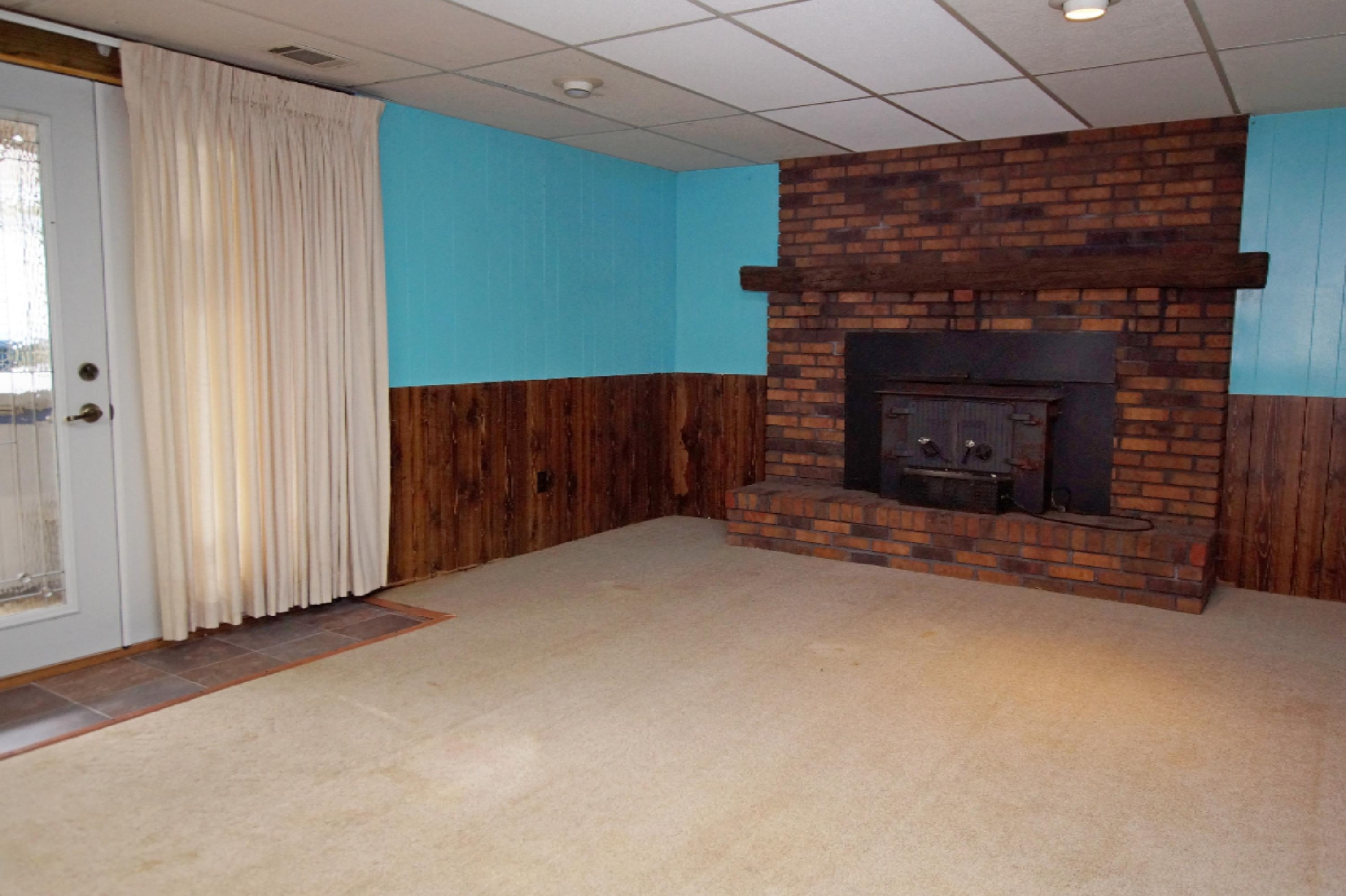 2500 Shettler Road Muskegon, MI 49444 - Photo 5 of 13 DSC01353