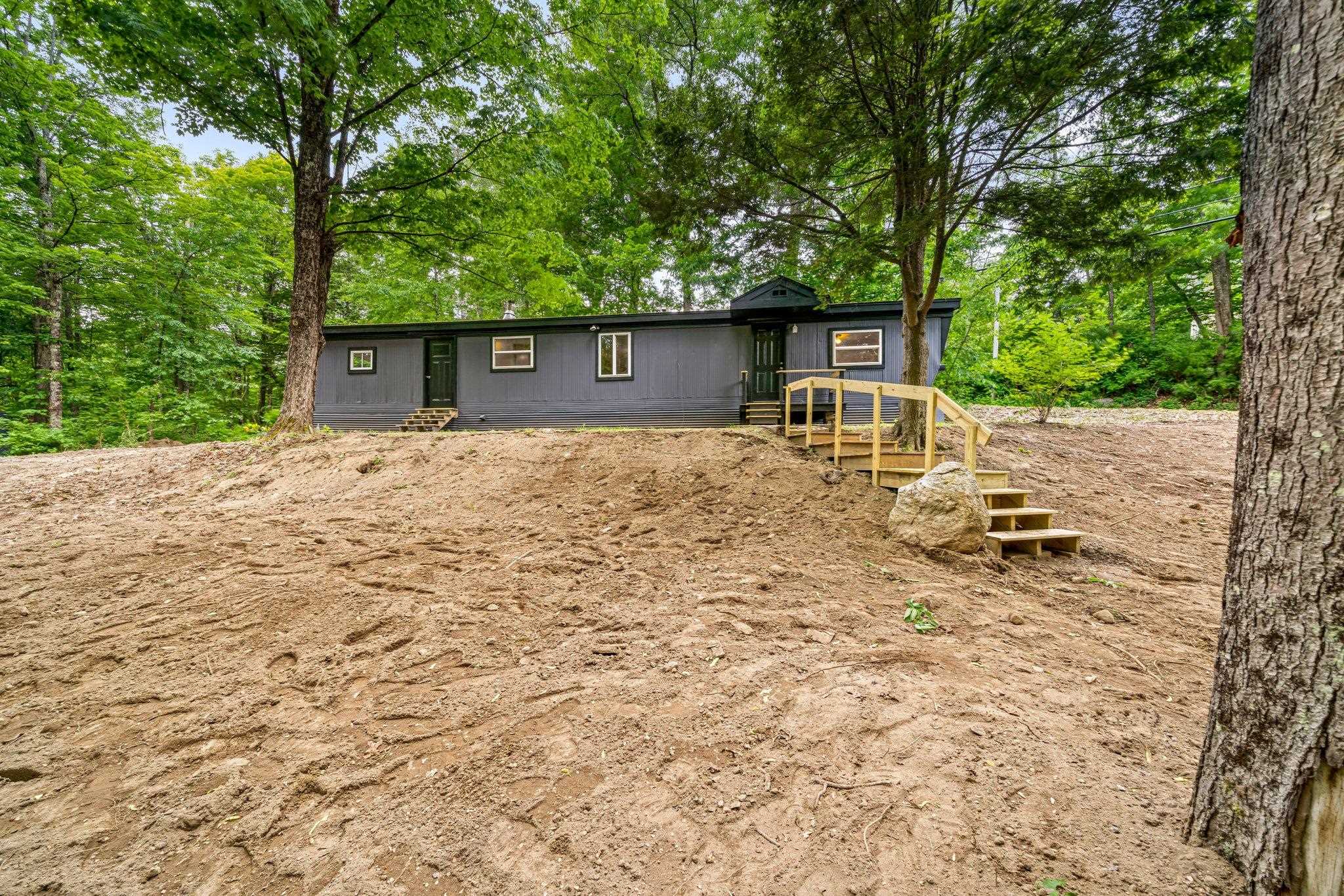 93 Mountain Road Goffstown, NH 03045 - Photo 2 of 24