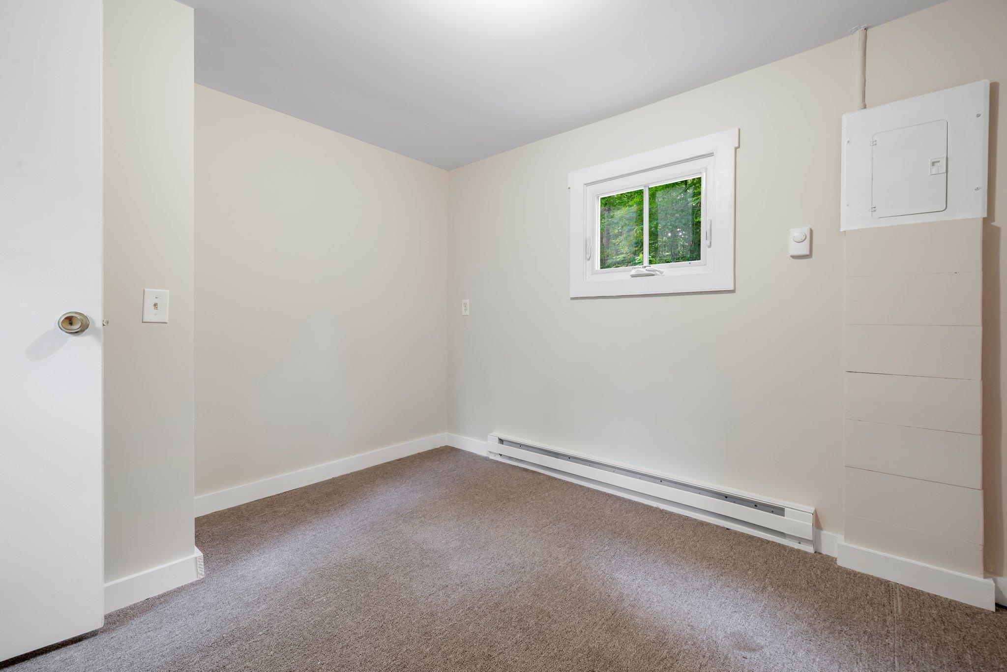 93 Mountain Road Goffstown, NH 03045 - Photo 10 of 24