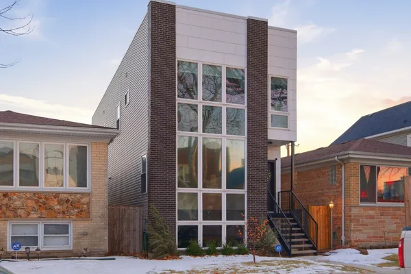 $645,000 | 5539 West Drummond Place, Chicago, IL 60639