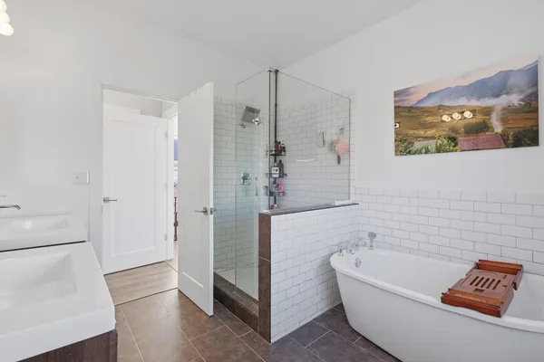 $645,000 | 5539 West Drummond Place, Chicago, IL 60639