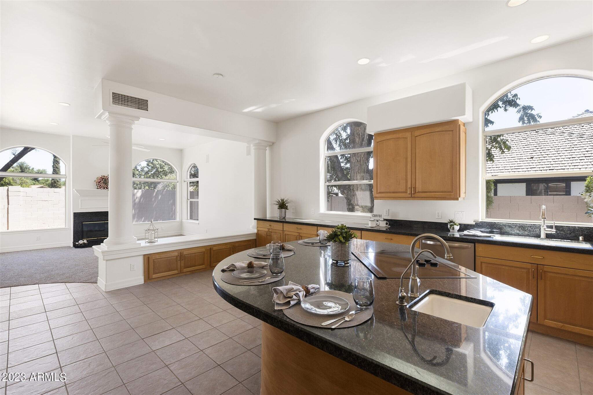 155 North Riata Street Gilbert, AZ 85234 - Photo 11 of 63 Breakfast Bar