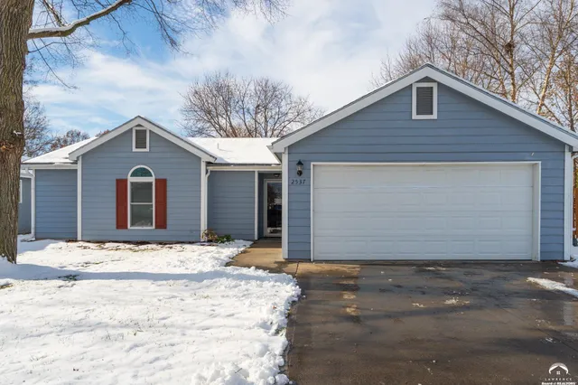 $310,000 | 2537 Stowe Drive, Lawrence, KS 66049