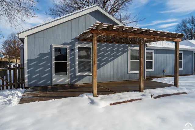 $310,000 | 2537 Stowe Drive, Lawrence, KS 66049