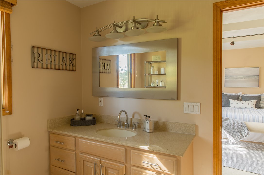 2340 Middle Road East Greenwich, RI 02818 - Photo 29 of 37 Gallery Image 29