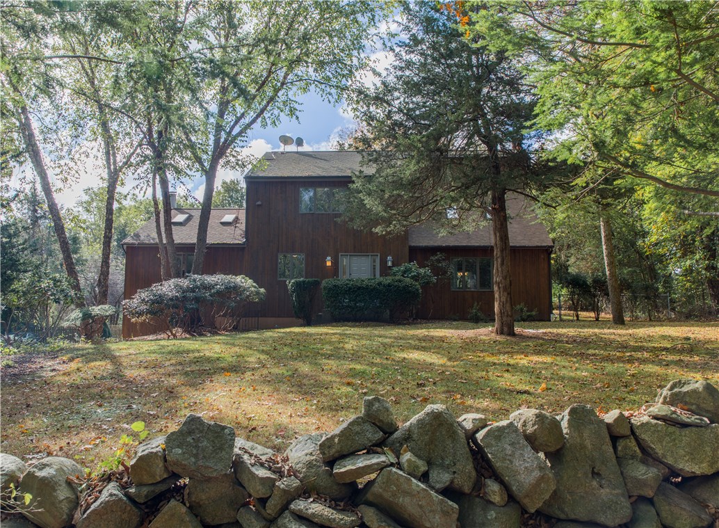 2340 Middle Road East Greenwich, RI 02818 - Photo 3 of 37 Gallery Image 3