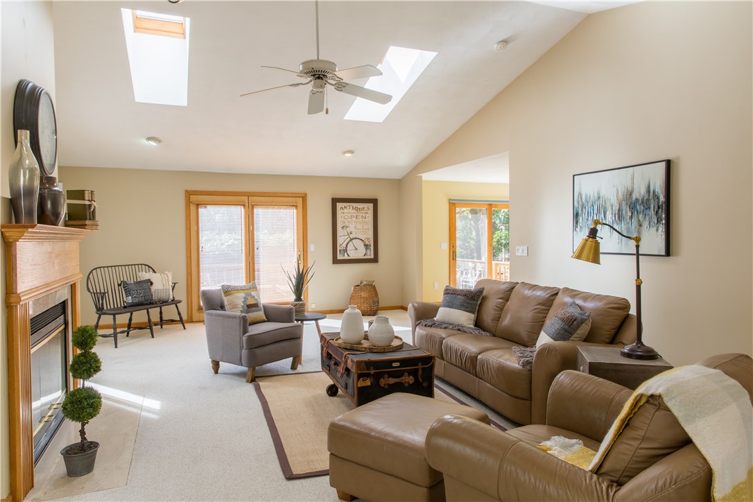 2340 Middle Road East Greenwich, RI 02818 - Photo 4 of 37 Gallery Image 4