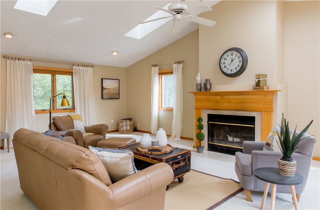 2340 Middle Road East Greenwich, RI 02818 - Photo 7 of 37 Gallery Image 7