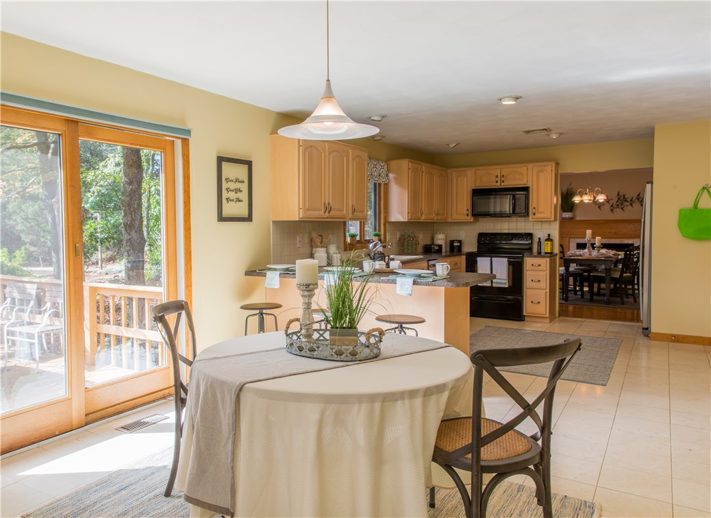 2340 Middle Road East Greenwich, RI 02818 - Photo 8 of 37 Gallery Image 8