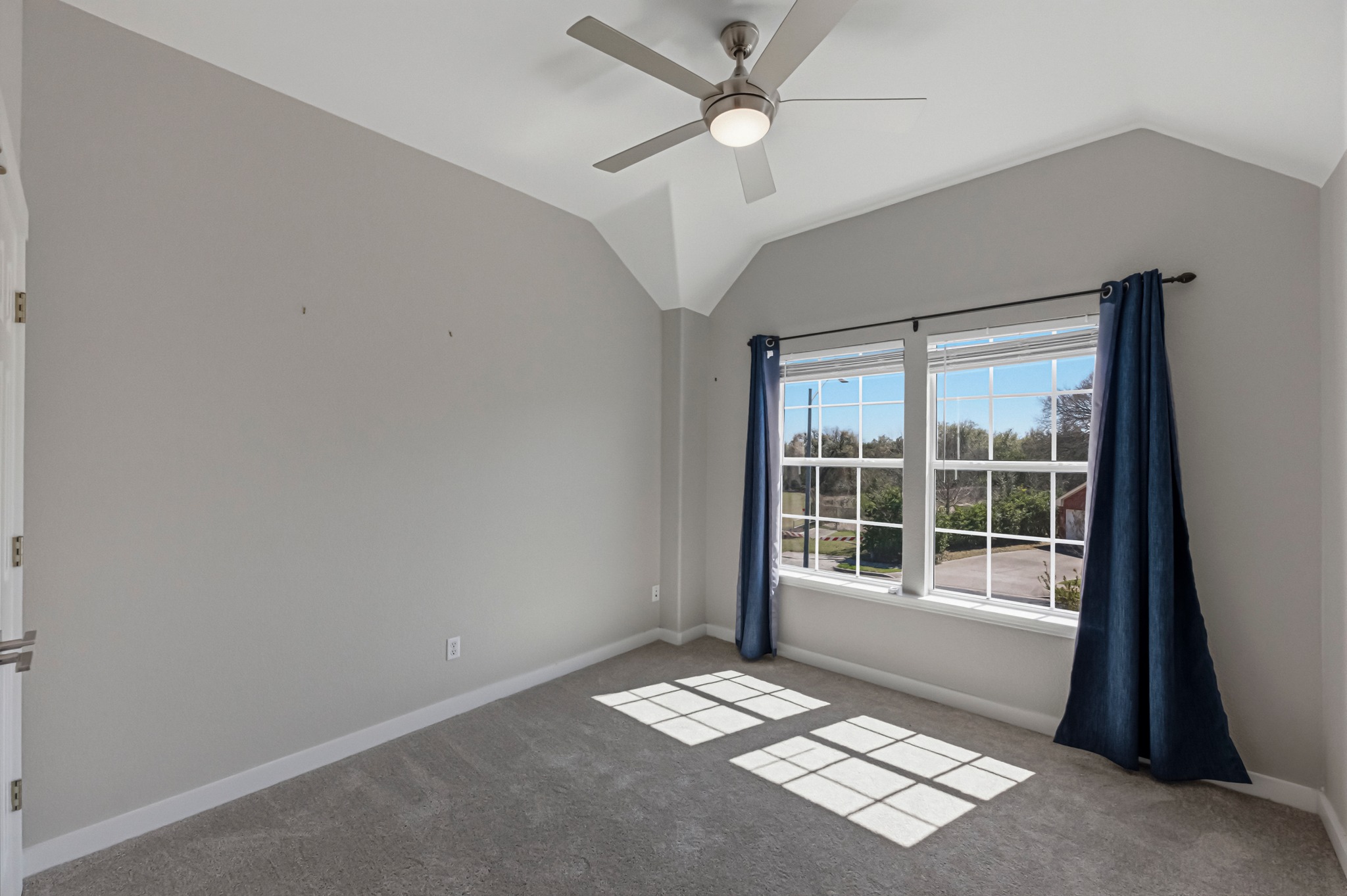 6810 Poncha Pass Austin, TX 78736 - Photo 28 of 35 an empty room with windows