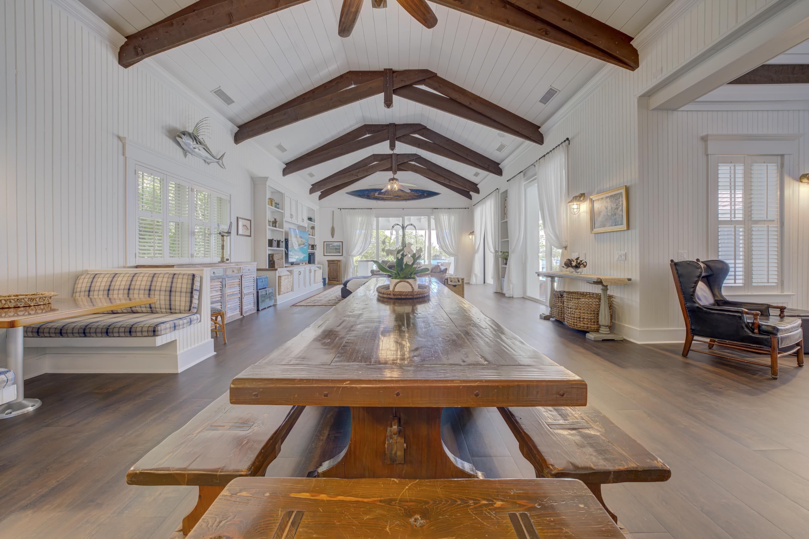 5270 Pennock Point Road Jupiter, FL 33458 - Photo 27 of 60 a view of a living room and dining room
