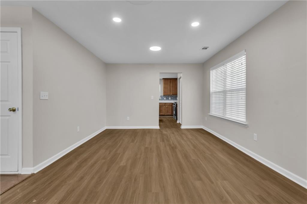 260 Hudson Ridge Fairburn, GA 30213 - Photo 6 of 32 Gallery Image 6