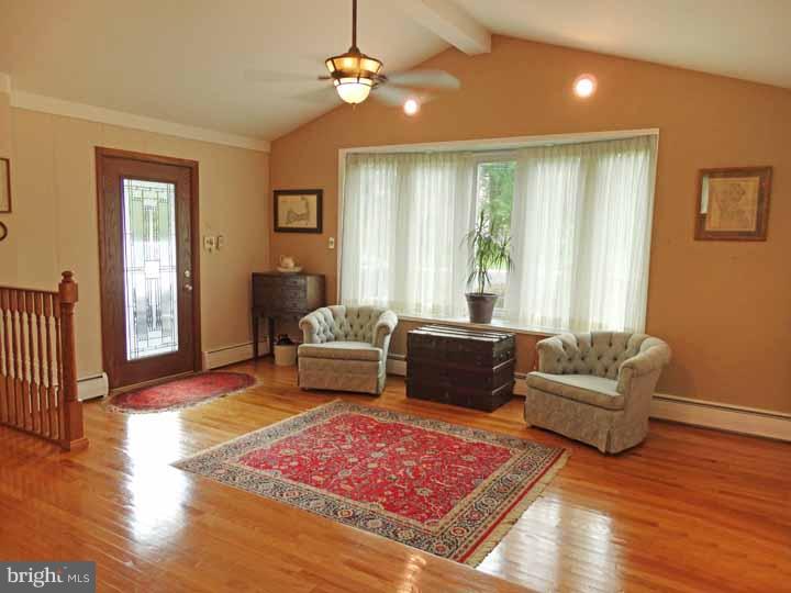 3476 Hillcroft Road Huntingdon Valley, PA 19006 - Photo 7 of 25 Great Room