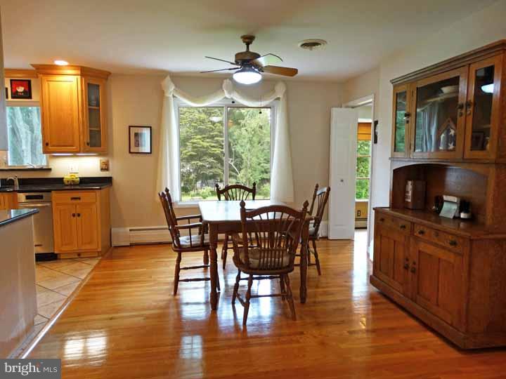3476 Hillcroft Road Huntingdon Valley, PA 19006 - Photo 9 of 25 Dining Room