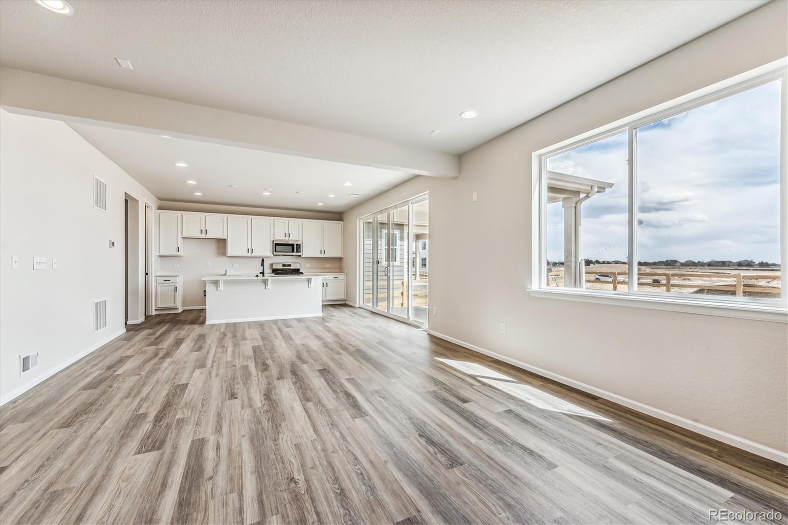 987 Rustling Street Windsor, CO 80550 - Photo 10 of 22 Gallery Image 10