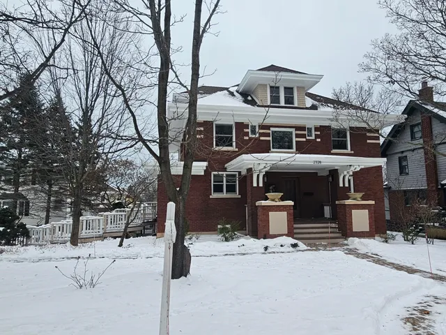 $925,000 | 2328 East 3rd Street, Duluth, MN 55812