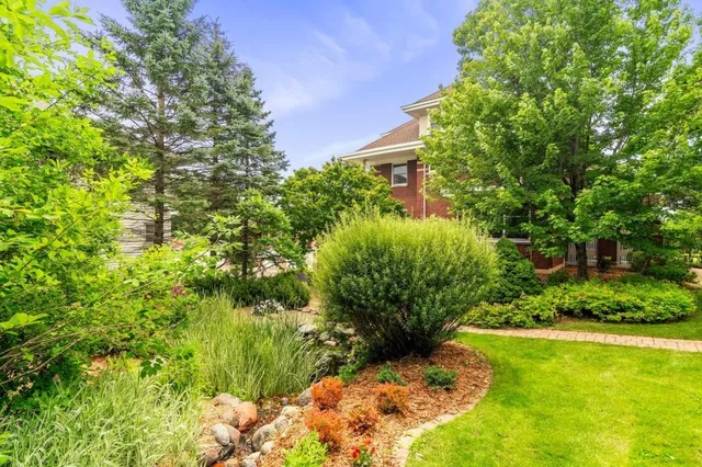 $900,000 | 2328 East 3rd Street, Duluth, MN 55812