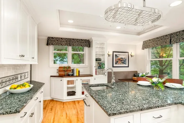 $900,000 | 2328 East 3rd Street, Duluth, MN 55812