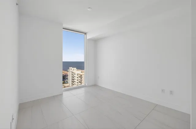 $12,500 | 151 North Seabreeze Boulevard, Unit 1803E, Fort Lauderdale, FL 33304