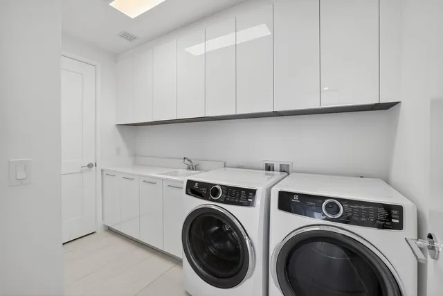 $12,500 | 151 North Seabreeze Boulevard, Unit 1803E, Fort Lauderdale, FL 33304