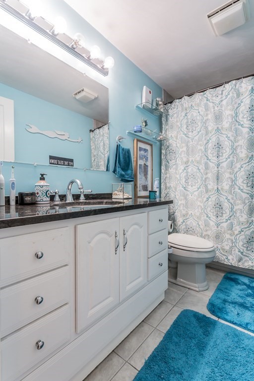 32 Ledgeview Drive Freetown, MA 02702 - Photo 9 of 22