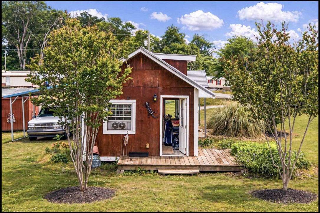 635 Northeast Main Street Easley, SC 29640 - Photo 27 of 36