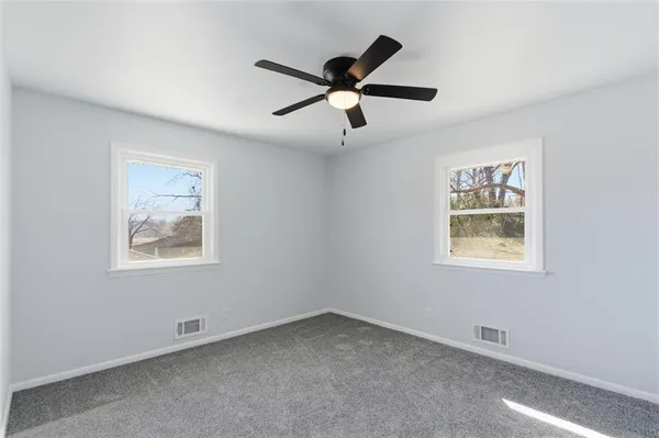 $299,000 | 2425 Northeast 38th Street, Kansas City, MO 64116