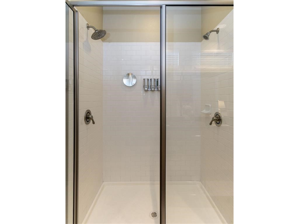 2606 Wilson Street, Unit 1601 Austin, TX 78704 - Photo 11 of 14 a bathroom with a shower