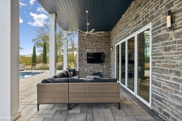 $3,549,900 | 809 Burton Point Road, Mount Juliet, TN 37122