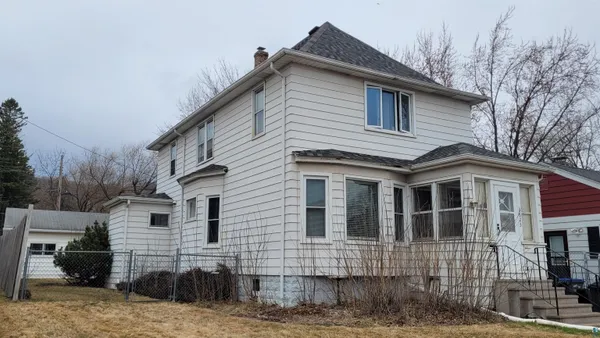 $225,000 | 3823 West 6th Street, Duluth, MN 55807