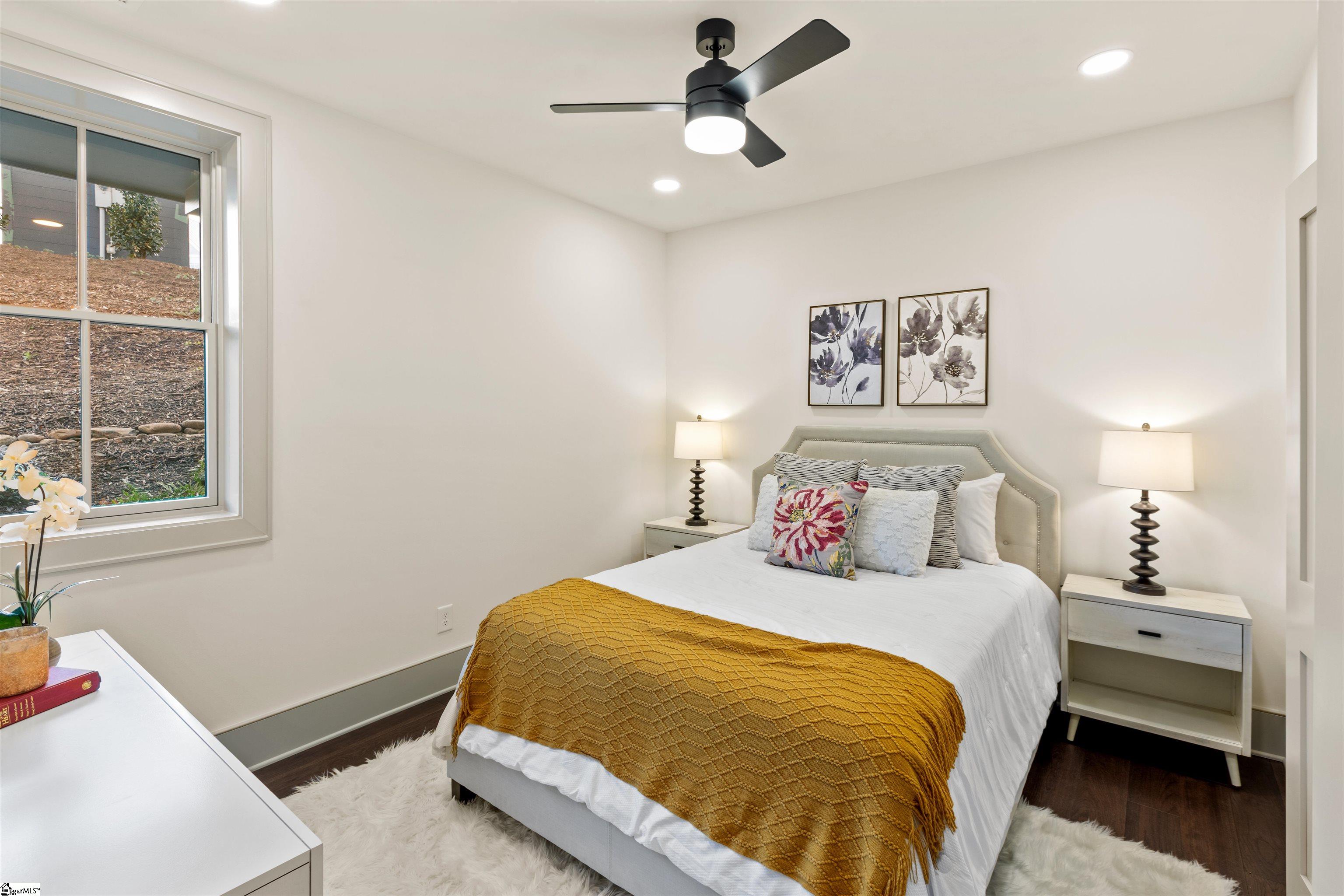 5 Dudley Place Greenville, SC 29615 - Photo 17 of 44