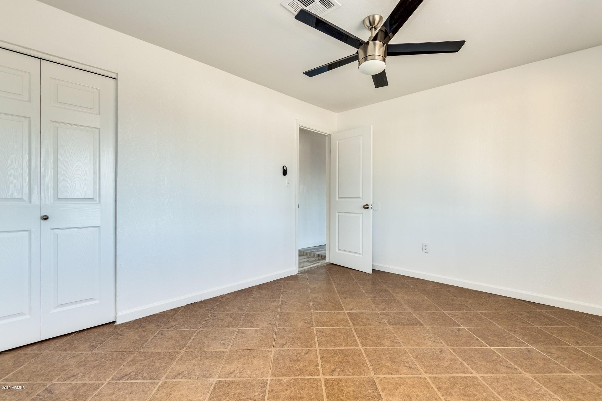 2471 East Almeria Road Phoenix, AZ 85008 - Photo 12 of 26 0010-Almeria - 2471 (8)