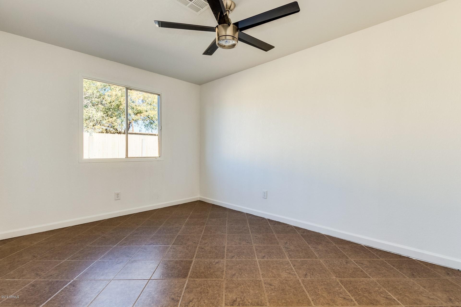 2471 East Almeria Road Phoenix, AZ 85008 - Photo 13 of 26 0011-Almeria - 2471 (9)