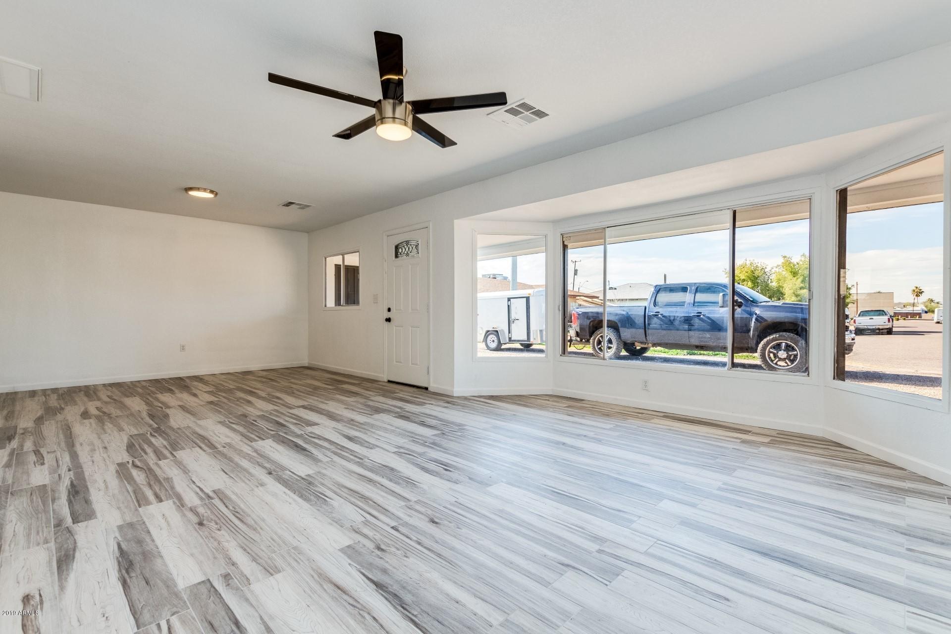 2471 East Almeria Road Phoenix, AZ 85008 - Photo 3 of 26 0019-Almeria - 2471 (17)