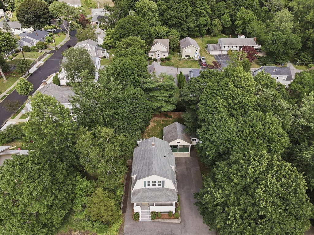 6 Findlay Street Wakefield, MA 01880 - Photo 5 of 40