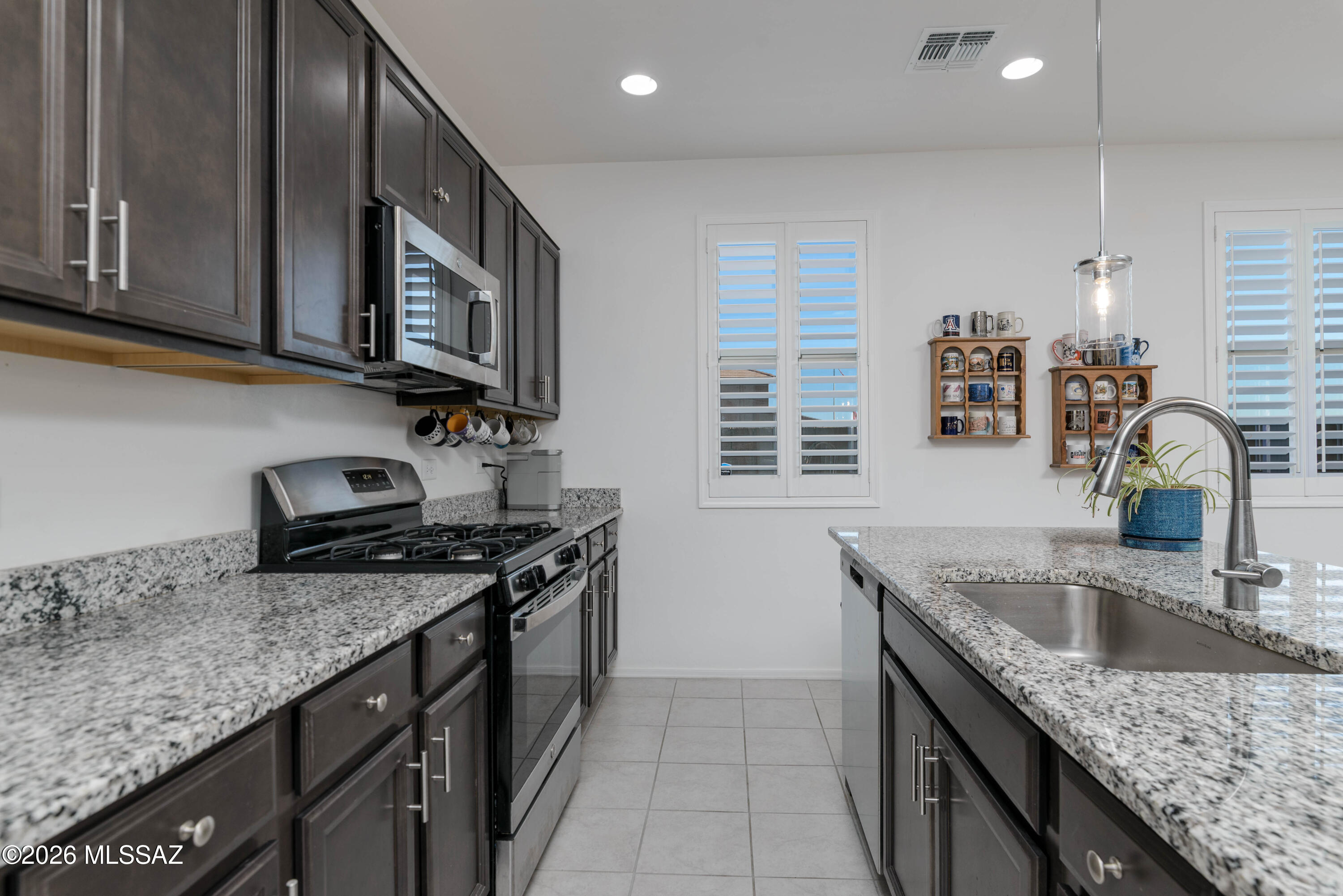 21667 East Treasure Road Red Rock, AZ 85145 - Photo 3 of 34 Stainless Steel Appliances