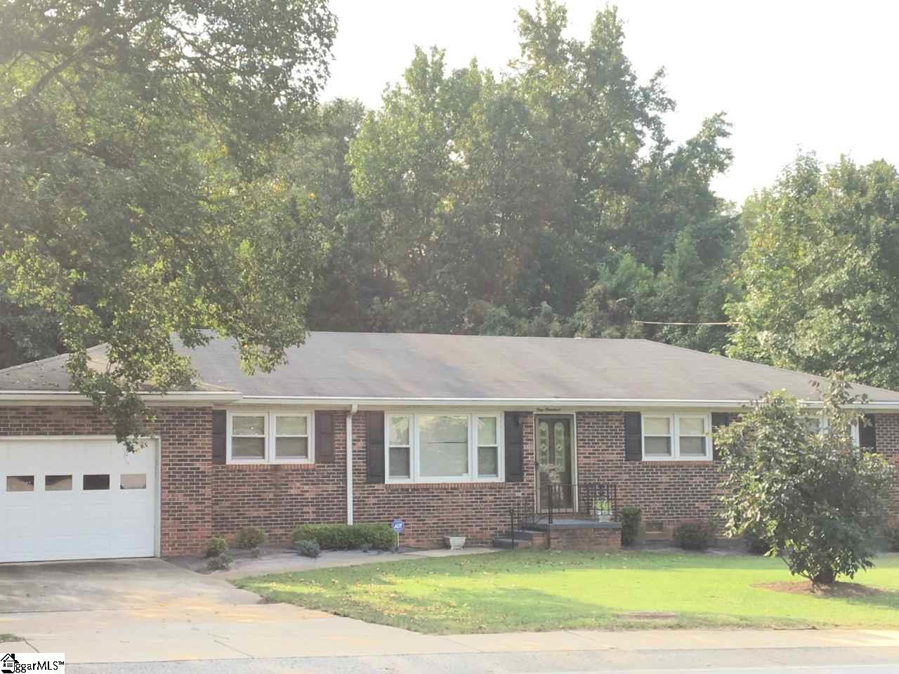 100 Brookbend Road Mauldin, SC 29662 - Photo 1 of 16 Gallery Image 1