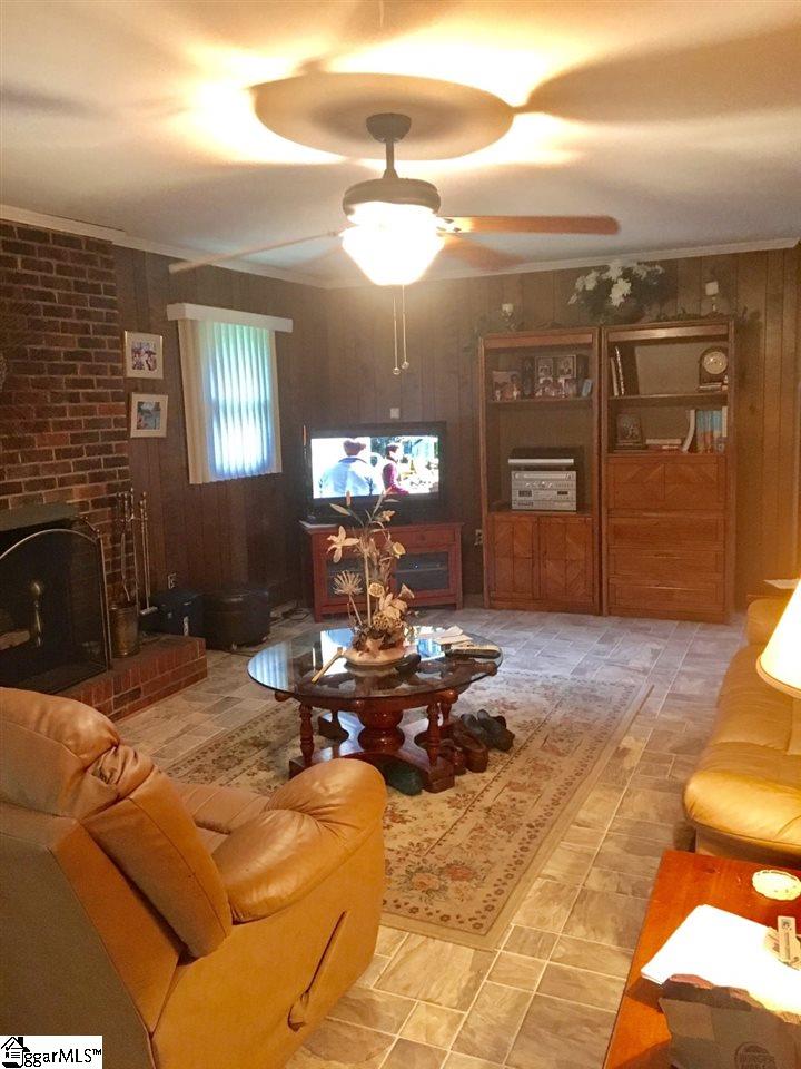 100 Brookbend Road Mauldin, SC 29662 - Photo 7 of 16 Gallery Image 7