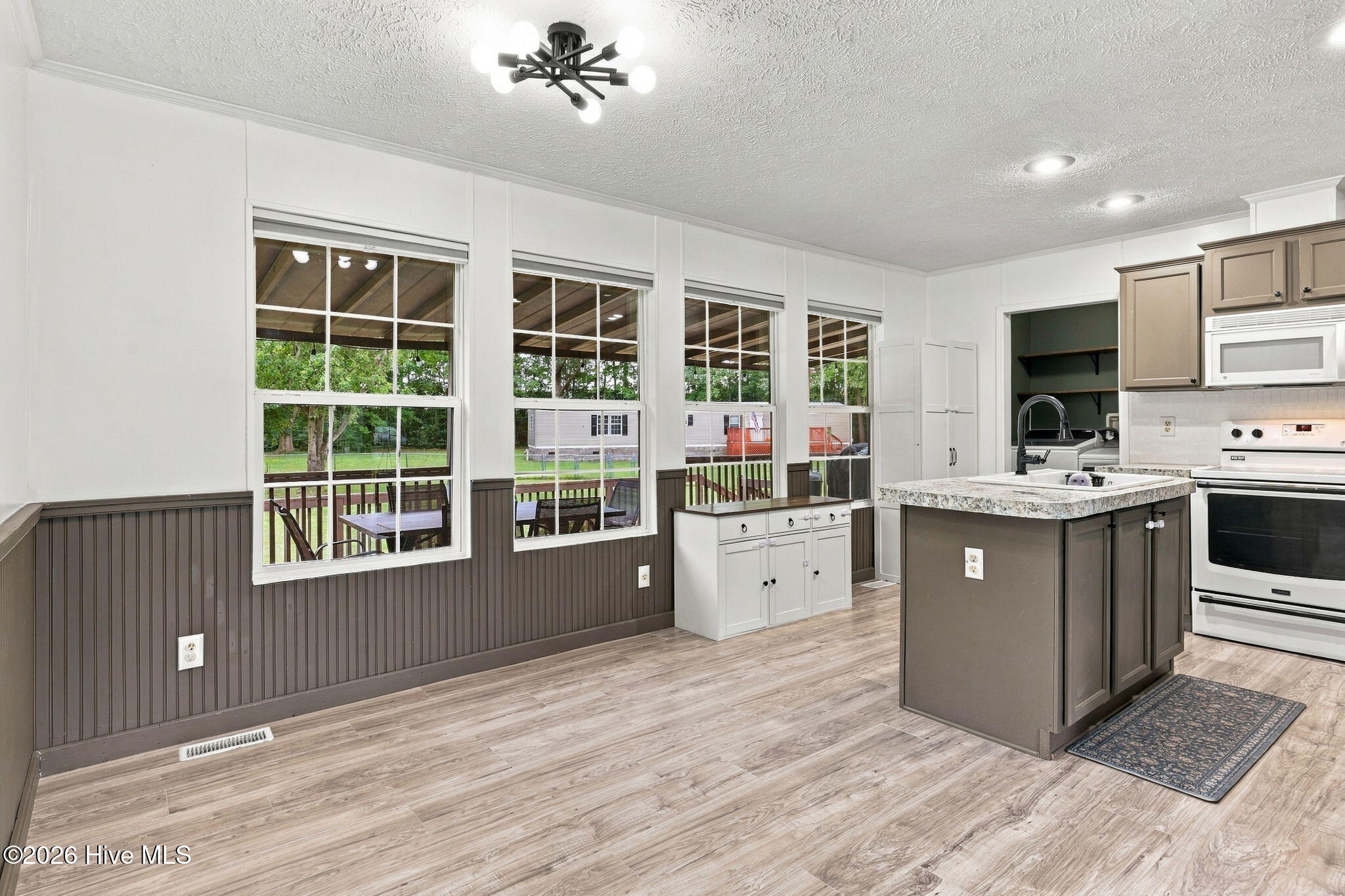 1052 Scott Road Elizabeth City, NC 27909 - Photo 11 of 44 22-web-or-mls-022_7X2A5917