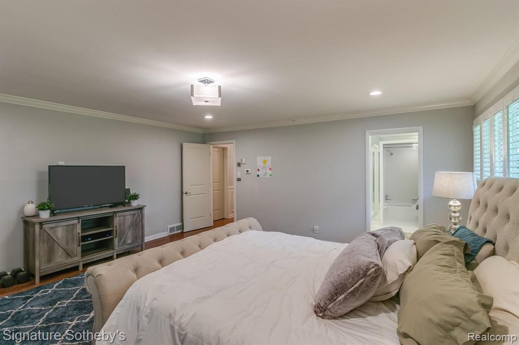 4840 Stoneleigh Road Bloomfield Hills, MI 48302 - Photo 26 of 41