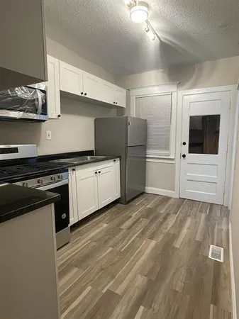 $699,900 | 2720 Dupont Avenue South, Minneapolis, MN 55408
