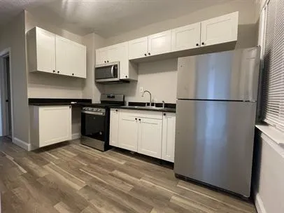 $699,900 | 2720 Dupont Avenue South, Minneapolis, MN 55408
