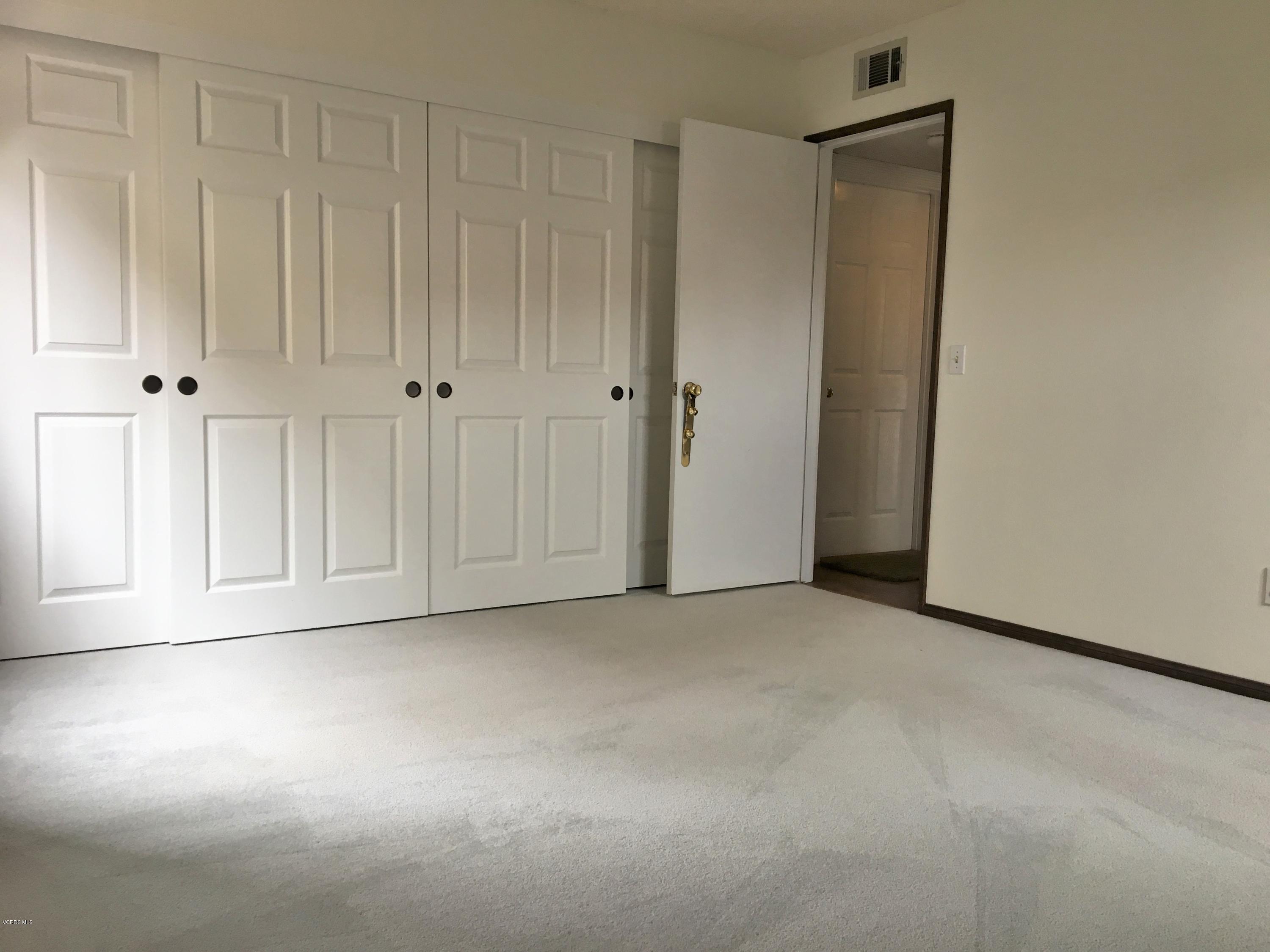 4723 Talmadge Road Moorpark, CA 93021 - Photo 15 of 31 12-DWN Bed