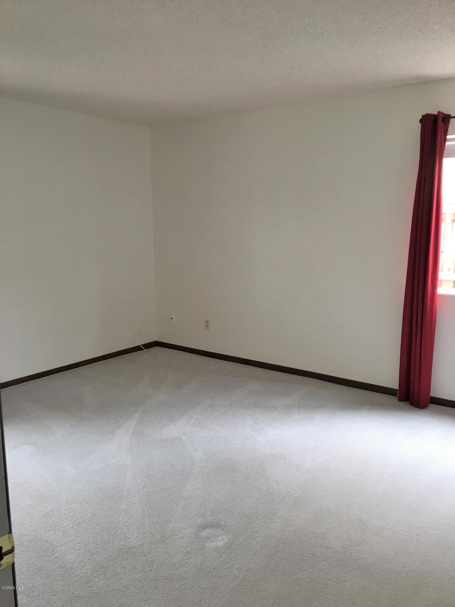 4723 Talmadge Road Moorpark, CA 93021 - Photo 16 of 31 13-D Bed (2)