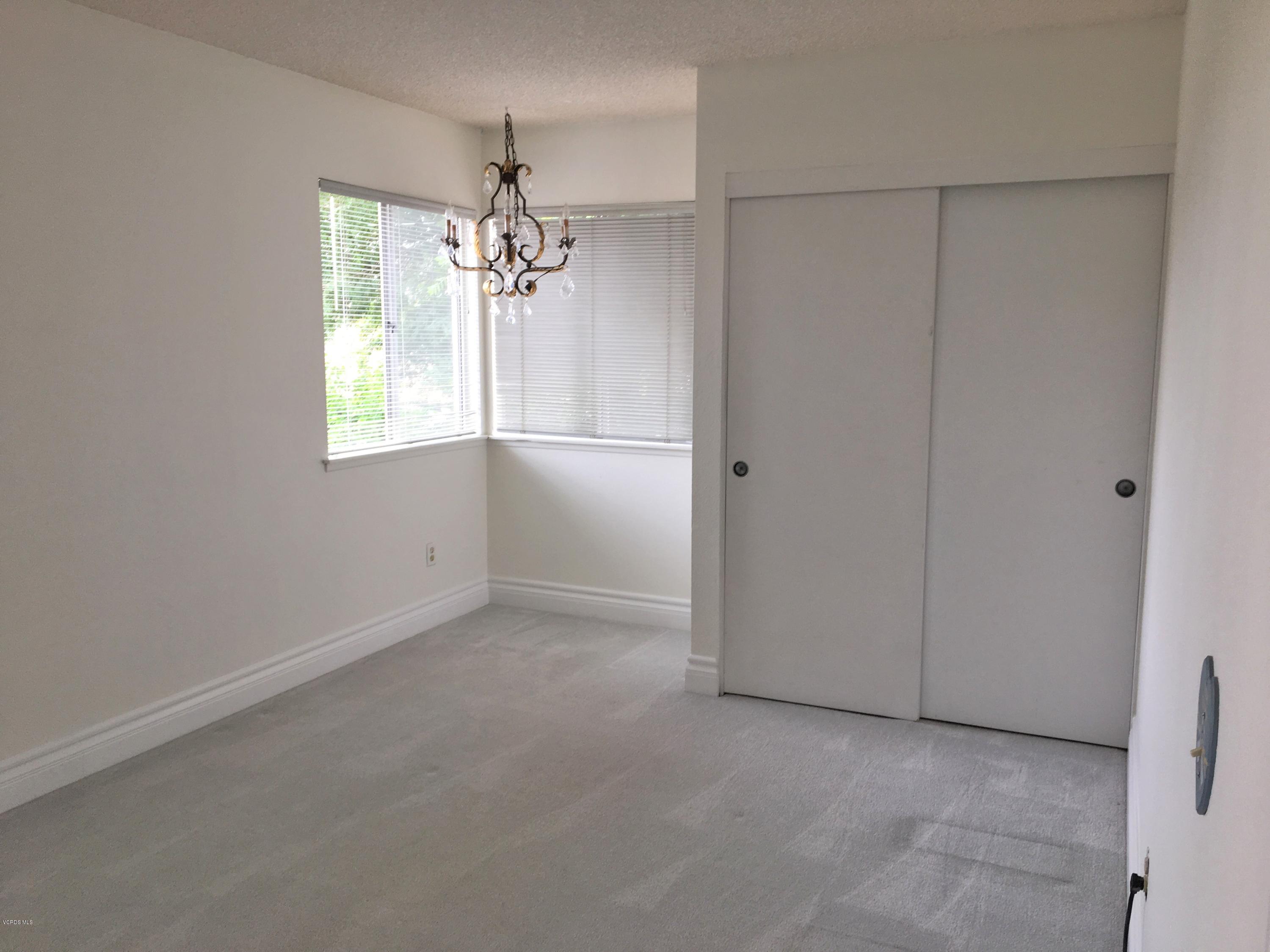 4723 Talmadge Road Moorpark, CA 93021 - Photo 17 of 31 14-Upstr Bed
