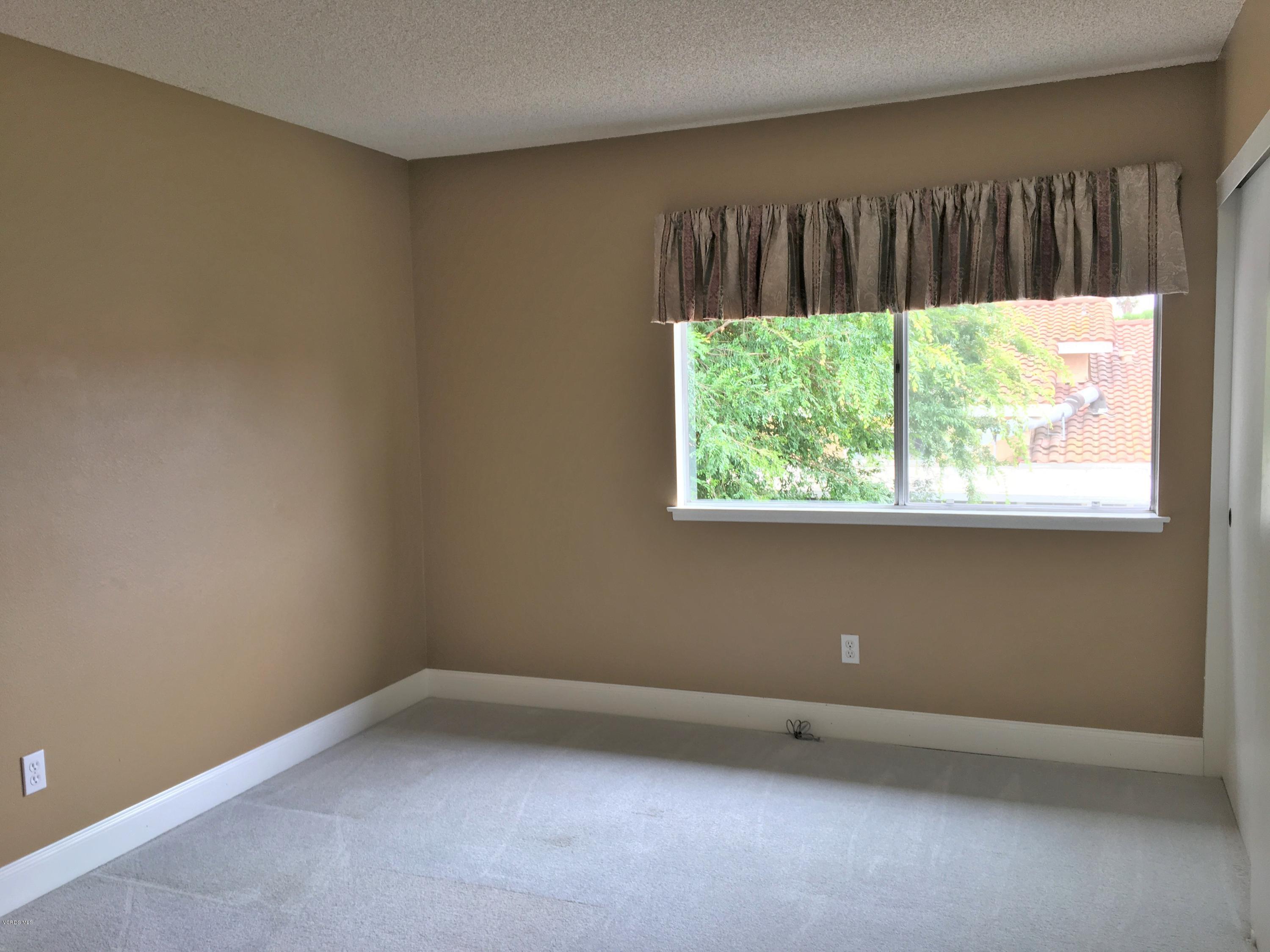 4723 Talmadge Road Moorpark, CA 93021 - Photo 18 of 31 15-UpStrs #2