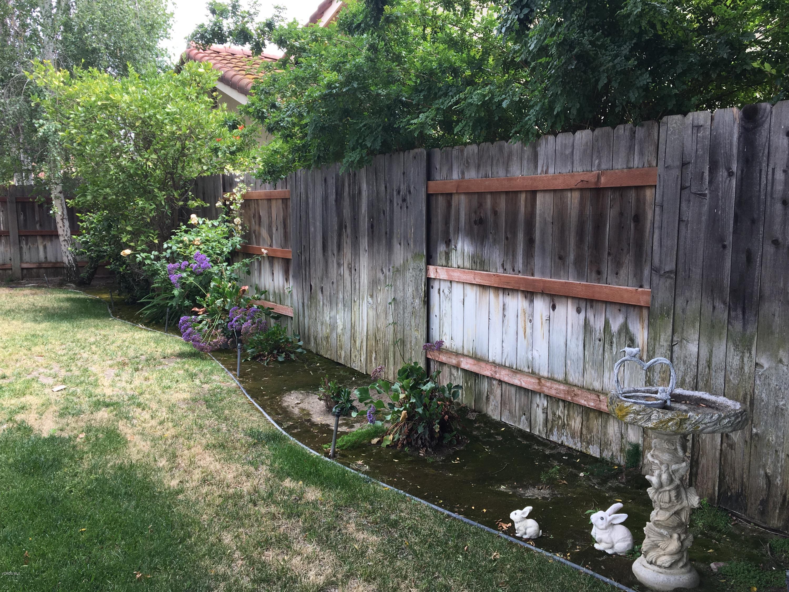 4723 Talmadge Road Moorpark, CA 93021 - Photo 29 of 31 24-Backyard